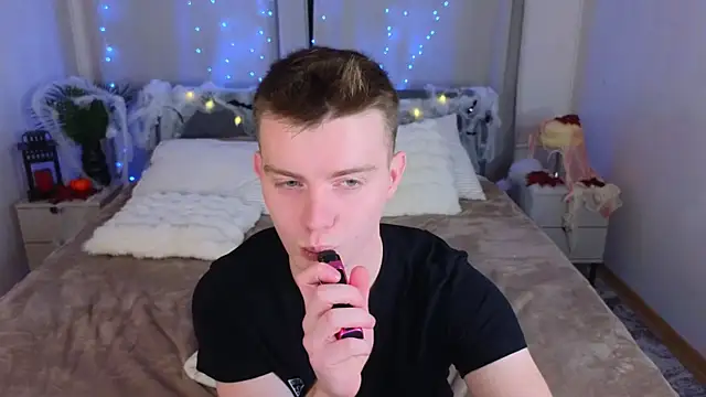 happy de1mos online show from October 23, 2025, 9:46 pm