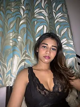 STRIP GLOW online show from January 10, 2026, 11:53 pm