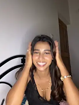 STRIP GLOW online show from July 3, 2026, 6:36 pm