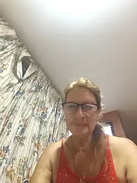 MaryLunne online show from March 18, 2026, 11:52 pm