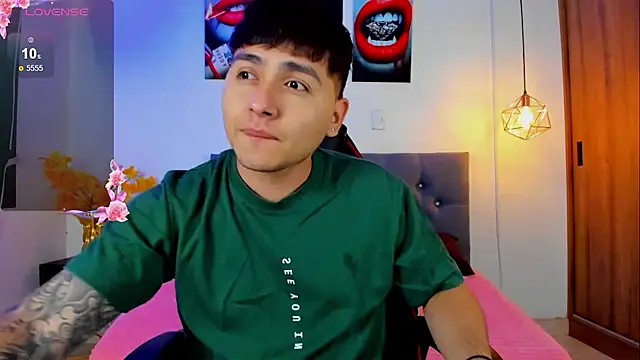 Nicolas James Sc online show from November 22, 2025, 12:48 pm