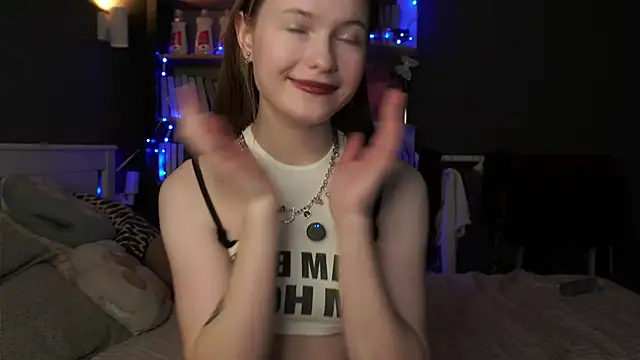 LynHillaire online show from February 12, 2026, 11:16 am