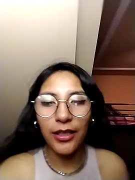 Regina Shine online show from December 14, 2025, 8:30 am