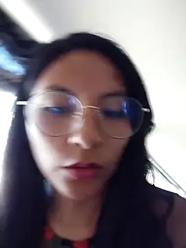 Snapshot of Regina_Shine chatting on April 14, 2026, 7:20 pm Regina Shine online show from April 14, 2026, 7:20 pm