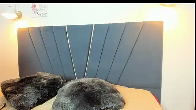 richsexymom online show from September 12, 2025, 3:06 am