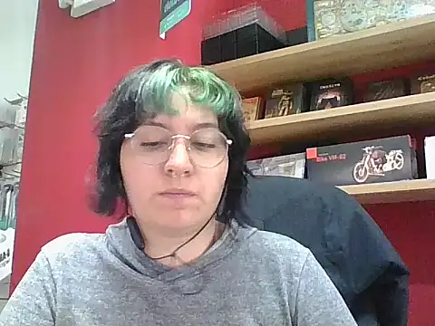 Snapshot of Froggyinthebox chatting on May 10, 2026, 9:09 pm Froggyinthebox online show from May 10, 2026, 9:09 pm