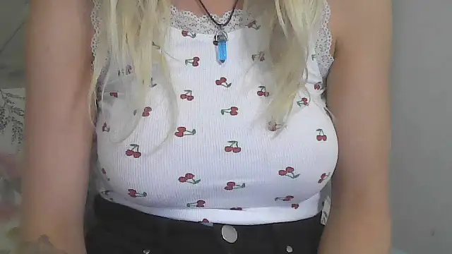 flirty babe x online show from July 24, 2026, 12:30 am