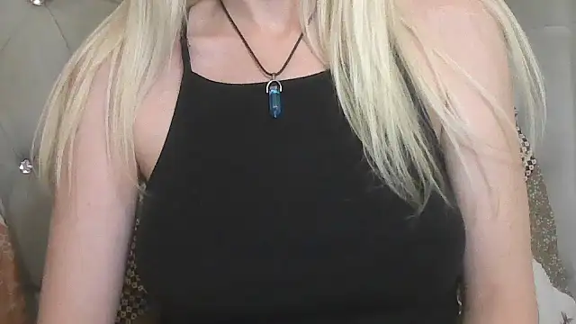 flirty babe x online show from August 1, 2026, 11:58 pm