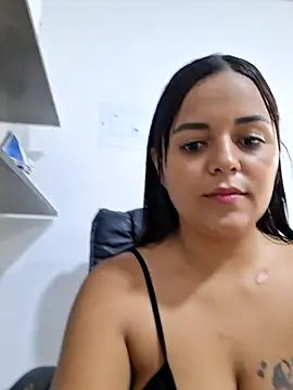 Naugthy-Mey online show from April 17, 2026, 2:09 pm