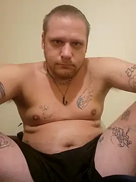 GladsomeLark online show from September 15, 2025, 6:57 am