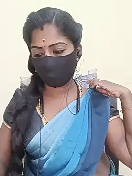 Snapshot of tamilammukuttyy chatting on June 18, 2026, 4:11 pm tamilammukuttyy online show from June 18, 2026, 4:11 pm