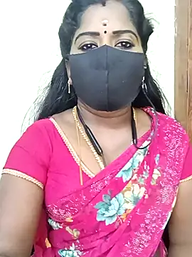 Snapshot of tamilammukuttyy chatting on June 24, 2026, 1:43 pm tamilammukuttyy online show from June 24, 2026, 1:43 pm
