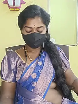 Snapshot of tamilammukuttyy chatting on July 18, 2026, 2:05 am tamilammukuttyy online show from July 18, 2026, 2:05 am