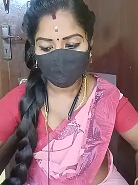 Snapshot of tamilammukuttyy chatting on July 18, 2026, 5:50 pm tamilammukuttyy online show from July 18, 2026, 5:50 pm