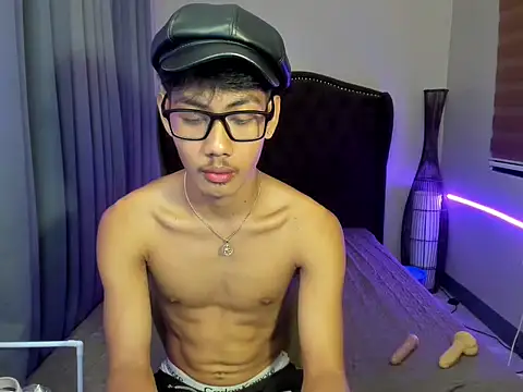 fucking hot2 online show from April 10, 2026, 2:28 am