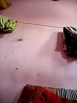 Snapshot of Hot_Mayra_ chatting on October 16, 2025, 5:41 am Hot Mayra  online show from October 16, 2025, 5:41 am