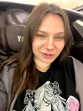 Snapshot of MiniVi chatting on September 9, 2025, 4:45 am MiniVi online show from September 9, 2025, 4:45 am