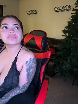 Scarlettx7 online show from November 19, 2025, 5:13 pm