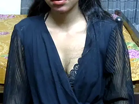 Snapshot of AlisaPari2007 chatting on September 9, 2025, 5:01 pm AlisaPari2007 online show from September 9, 2025, 5:01 pm