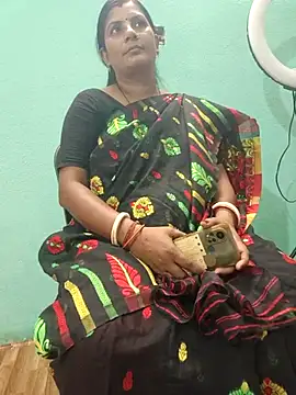 desi boudi87 online show from September 24, 2025, 11:13 am