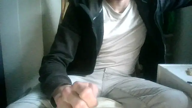 Snapshot of juju78jujuu chatting on June 7, 2026, 7:17 pm juju78jujuu online show from June 7, 2026, 7:17 pm