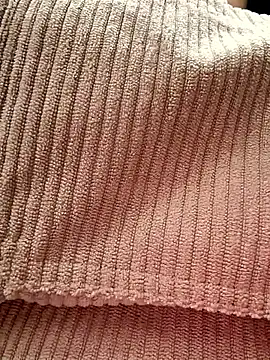 CHARLOTTE  05 online show from January 17, 2026, 12:10 pm