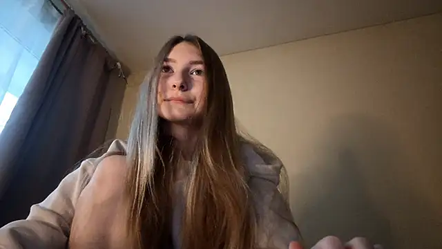 Nymera flare online show from November 27, 2025, 6:26 am