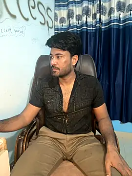 MeekBatgirl online show from November 25, 2025, 3:01 pm