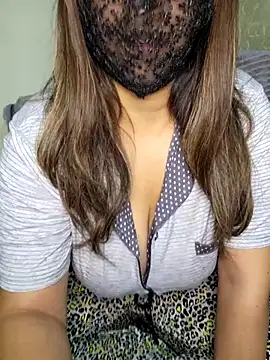 Snapshot of mysticlure-- chatting on October 25, 2025, 7:08 pm mysticlure-- online show from October 25, 2025, 7:08 pm