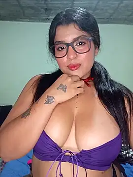 Snapshot of Cat_Hot_Party chatting on October 1, 2025, 5:02 am Cat Hot Party online show from October 1, 2025, 5:02 am