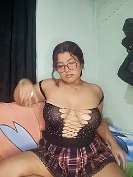 Snapshot of Cat_Hot_Party chatting on January 10, 2026, 1:07 am Cat Hot Party online show from January 10, 2026, 1:07 am