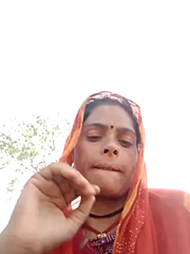 Snapshot of H_seema chatting on April 10, 2026, 10:42 am H seema online show from April 10, 2026, 10:42 am