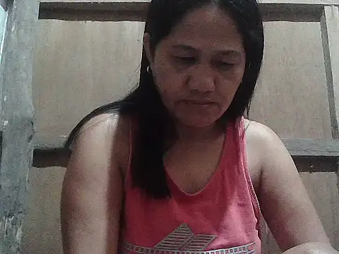 hotmama 063 online show from April 11, 2026, 9:30 pm