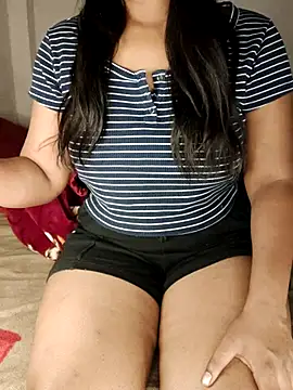 Snapshot of Riya_Malik chatting on May 22, 2026, 2:40 am Riya Malik online show from May 22, 2026, 2:40 am
