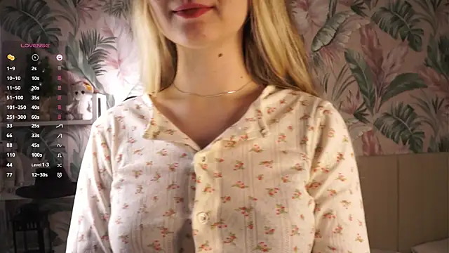 Snapshot of MarlinVarian chatting on January 5, 2026, 6:33 pm MarlinVarian online show from January 5, 2026, 6:33 pm