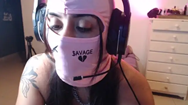 Snapshot of Katalina_sexyyy chatting on April 17, 2026, 10:46 pm Katalina sexyyy online show from April 17, 2026, 10:46 pm