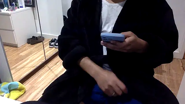 Whatevrr online show from October 20, 2025, 10:54 pm