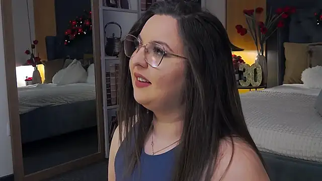 Snapshot of Mia_Swano chatting on December 18, 2025, 11:33 pm Mia Swano online show from December 18, 2025, 11:33 pm