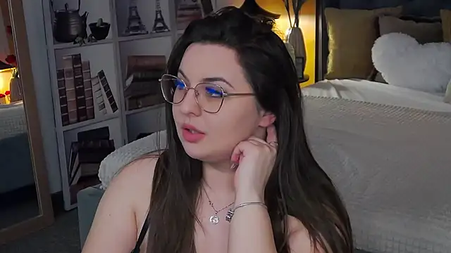 Snapshot of Mia_Swano chatting on January 14, 2026, 12:05 am Mia Swano online show from January 14, 2026, 12:05 am