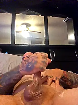 Kwillie online show from April 25, 2026, 2:58 pm