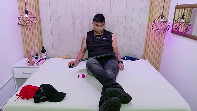 Snapshot of Kity_spiderr chatting on November 8, 2025, 12:27 pm Kity spiderr online show from November 8, 2025, 12:27 pm