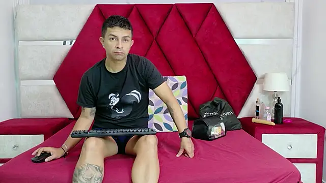 Snapshot of Kity_spiderr chatting on February 6, 2026, 12:30 pm Kity spiderr online show from February 6, 2026, 12:30 pm