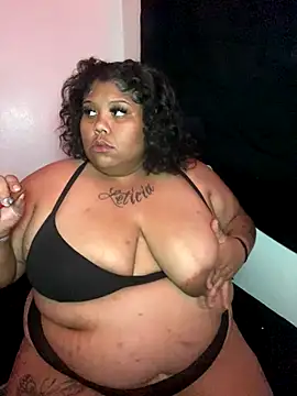 BlaxicanaMami online show from September 30, 2025, 5:01 am