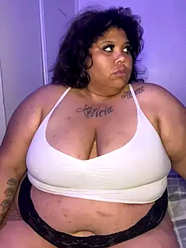 BlaxicanaMami online show from November 14, 2025, 8:13 am