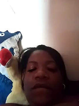 rouse-rosalie7 online show from October 29, 2025, 5:47 pm