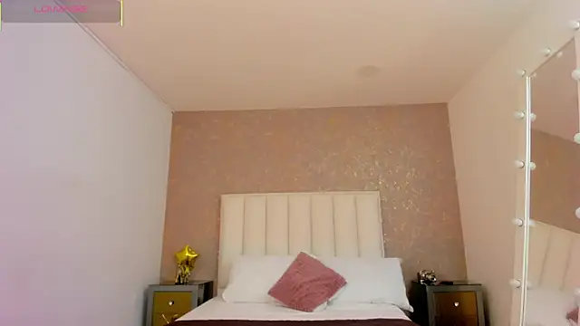 Snapshot of KaylieBrooks chatting on September 26, 2025, 6:12 pm KaylieBrooks online show from September 26, 2025, 6:12 pm
