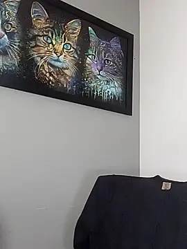 ValerieLove  online show from October 23, 2025, 8:07 pm