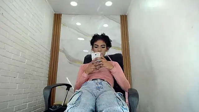 Snapshot of Penelopee_Rouse chatting on October 8, 2025, 7:44 pm Penelopee Rouse online show from October 8, 2025, 7:44 pm