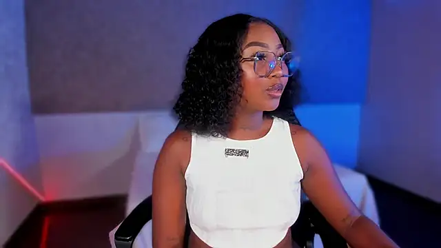 Kishalove  online show from November 11, 2025, 10:37 am