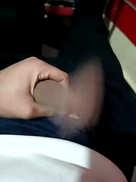 anis3g4 online show from December 2, 2025, 10:16 pm